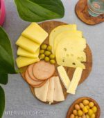 Planche en bois pour présentation fromage et charcuterie