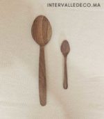 petite cuillère en bois de noyer