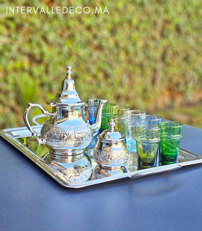 service de thé traditionnel marocain