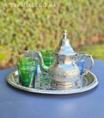 Théière marocaine traditionnelle en cuivre nickelé