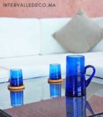 Coffret cadeau marocain – Carafe, verres soufflés bleus et sous-verres en bois d’olivier – Image 3