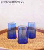 Verre à jus en verre soufflé bleu